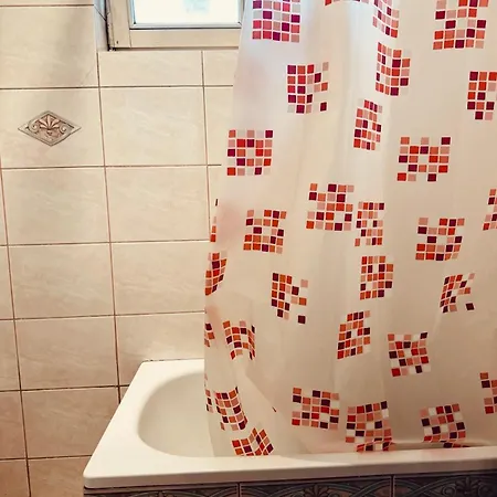 Nona Apartment